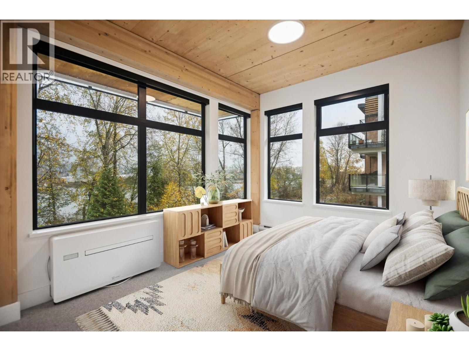 403 310 SALTER STREET, New Westminster