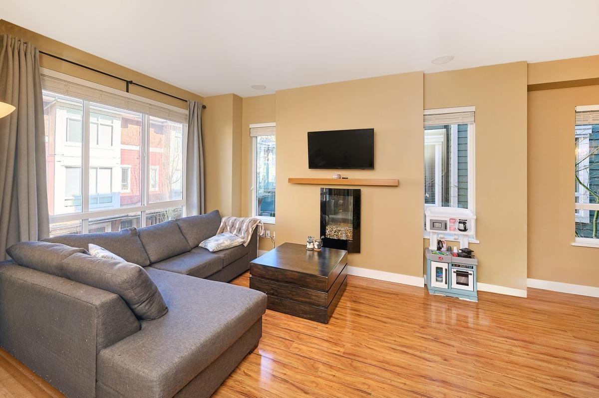 37 2929 156 STREET - Photo 5 of 28, Surrey, British Columbia