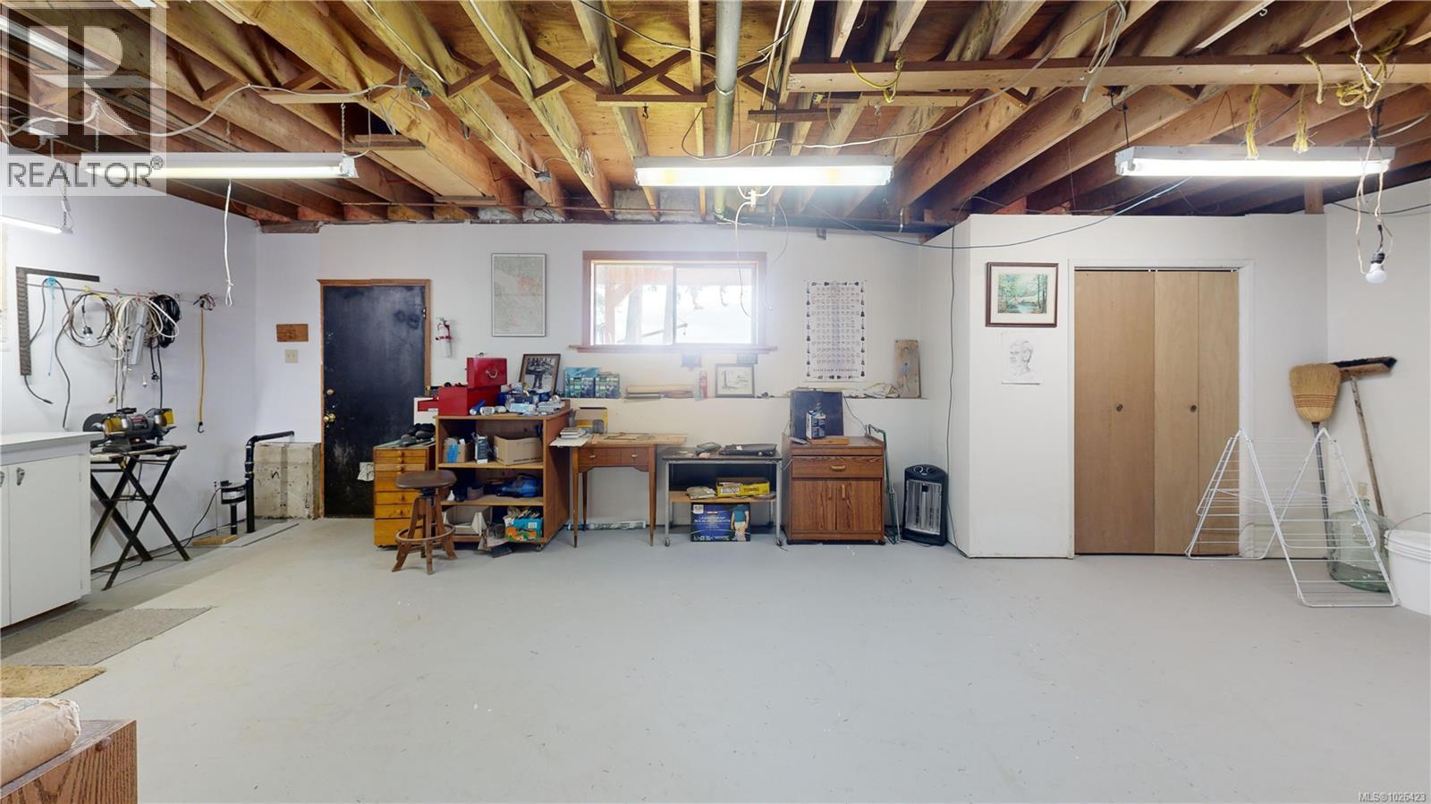 2503 Spring Beach Dr - 19