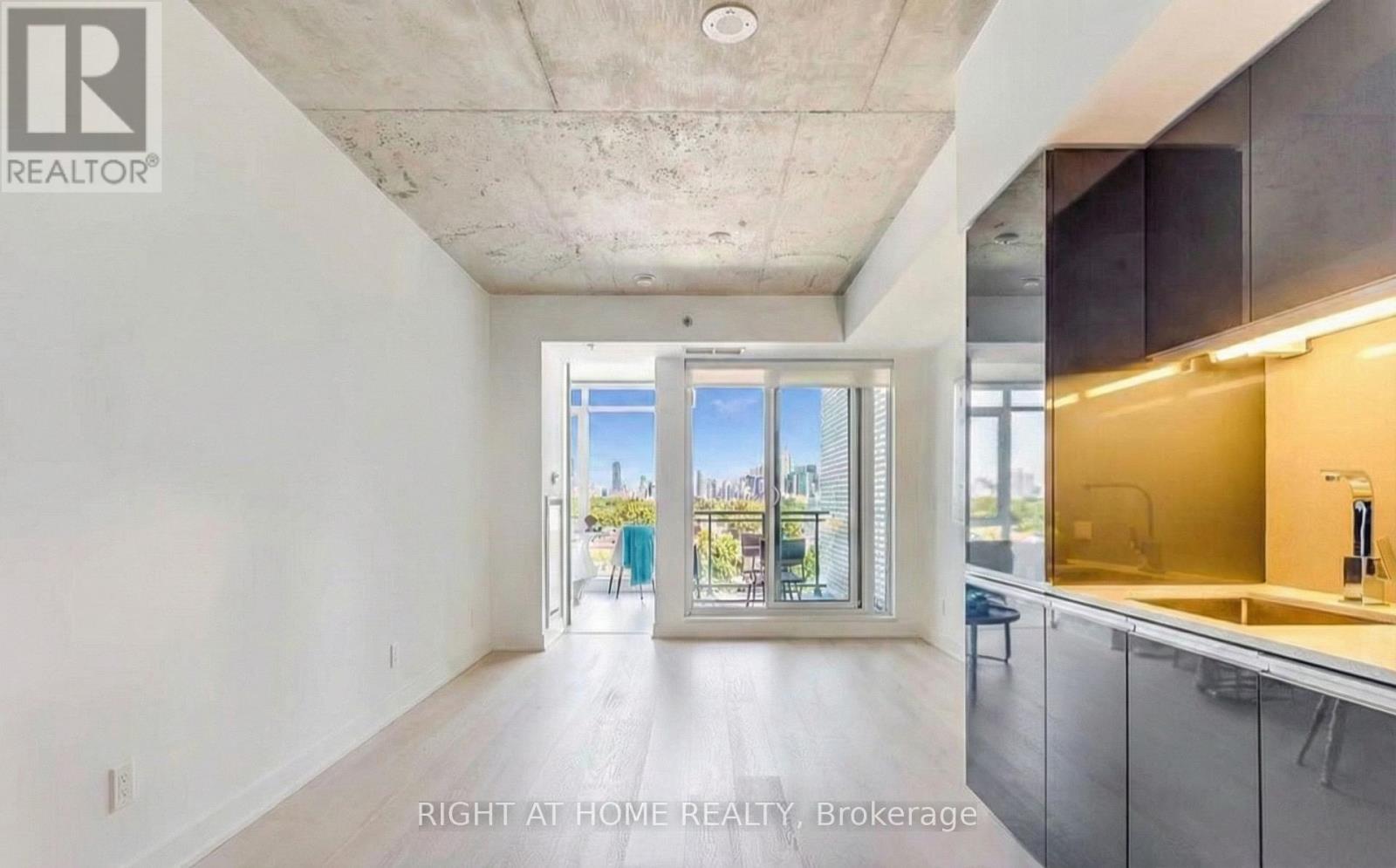 613 - 20 GLADSTONE AVENUE - Photo 3 of 10, Toronto (Little Portugal), Ontario