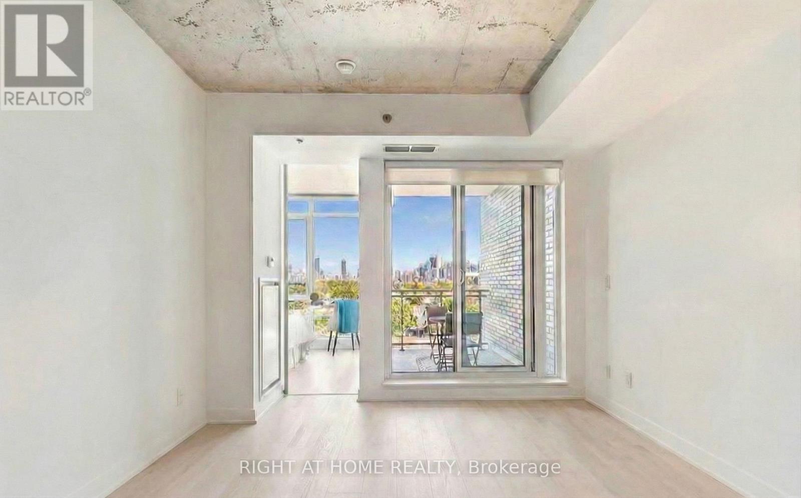 613 - 20 GLADSTONE AVENUE - Photo 4 of 10, Toronto (Little Portugal), Ontario