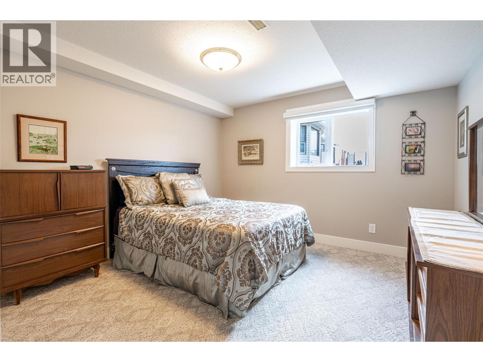 6809 Cameo Drive N, Vernon