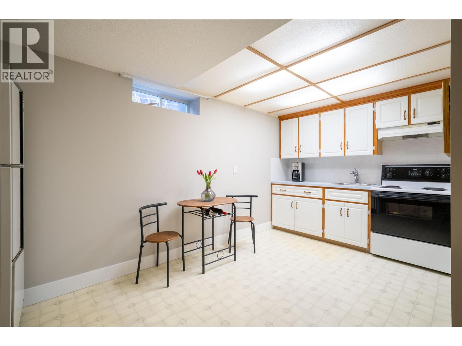 6809 Cameo Drive N, Vernon