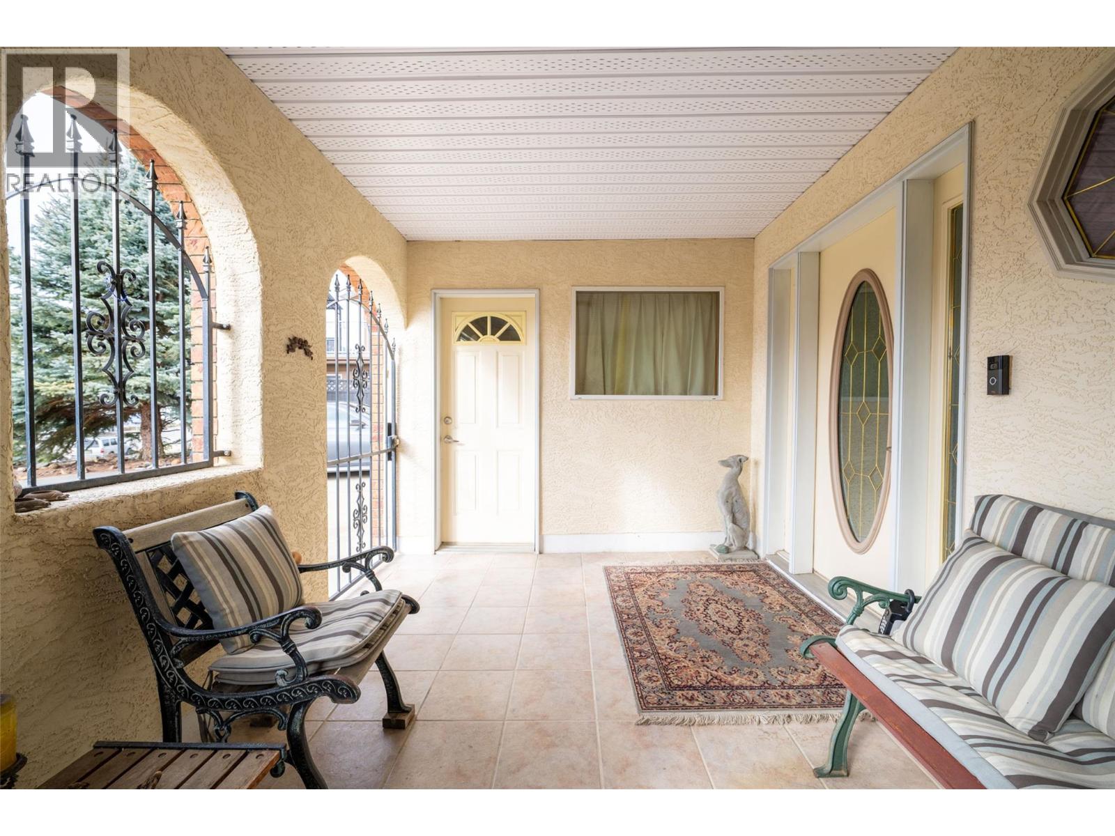 6809 Cameo Drive N, Vernon