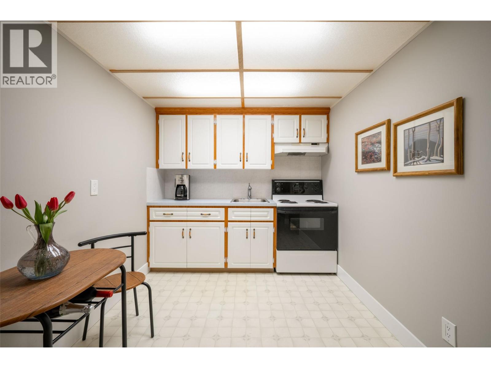 6809 Cameo Drive N, Vernon