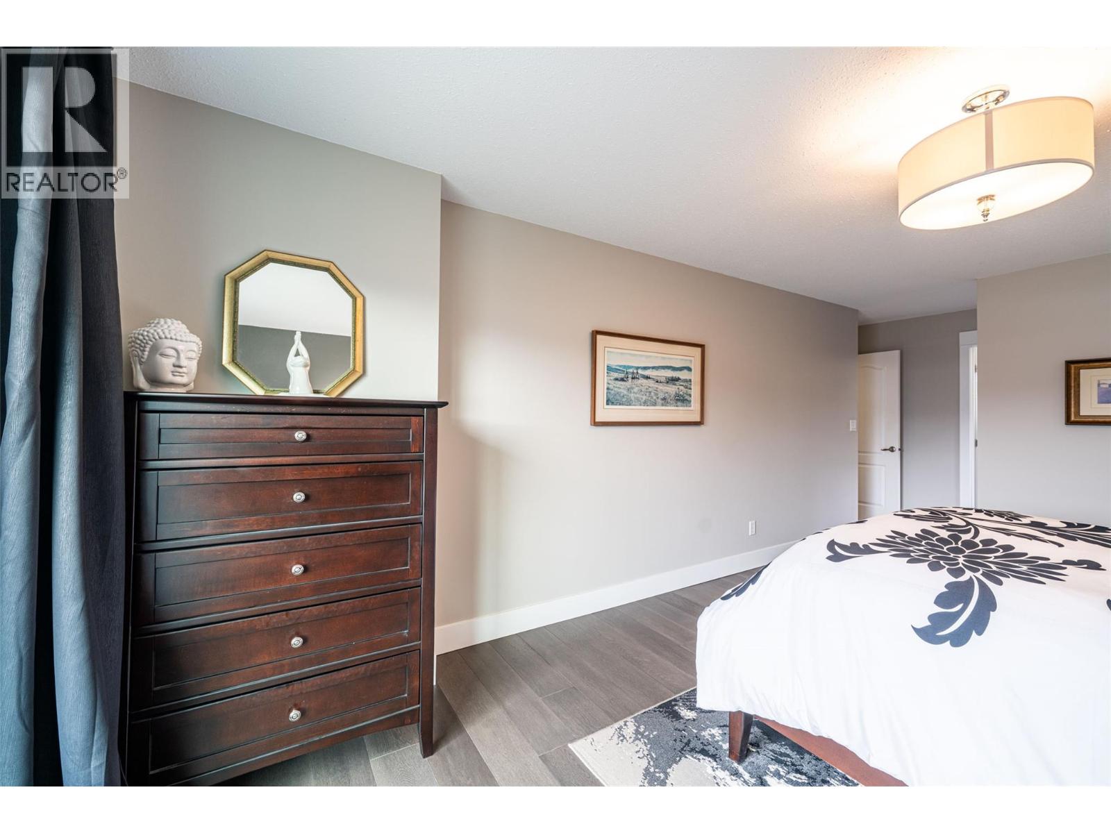 6809 Cameo Drive N, Vernon