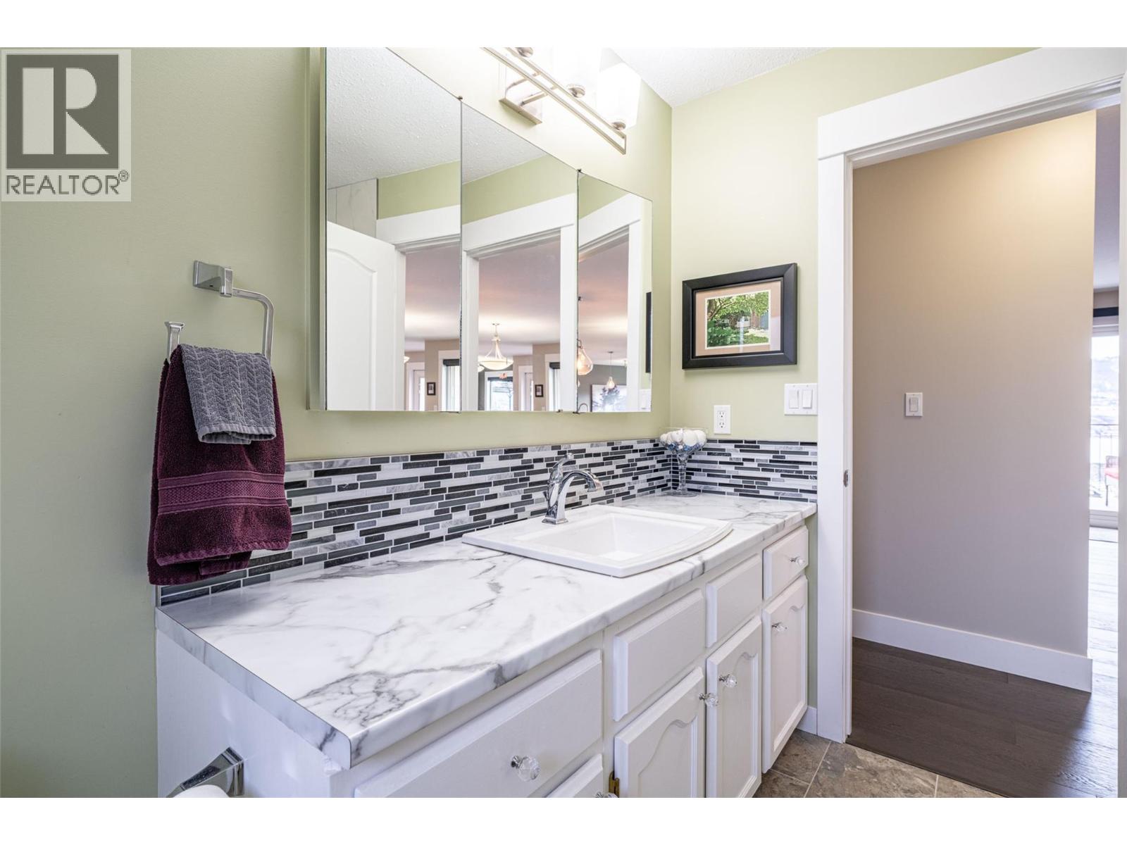 6809 Cameo Drive N, Vernon