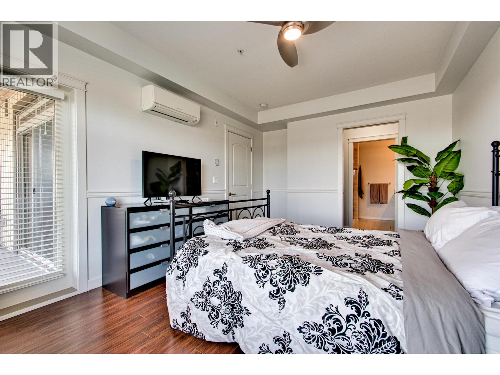 211 12655 190A STREET, Pitt Meadows