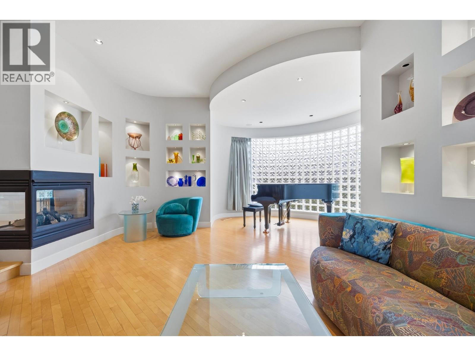 1075 THOMSON ROAD, Anmore