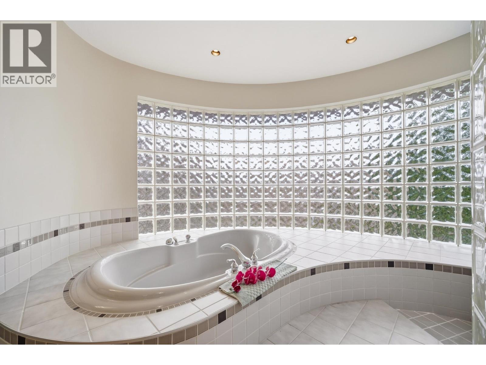 1075 THOMSON ROAD, Anmore