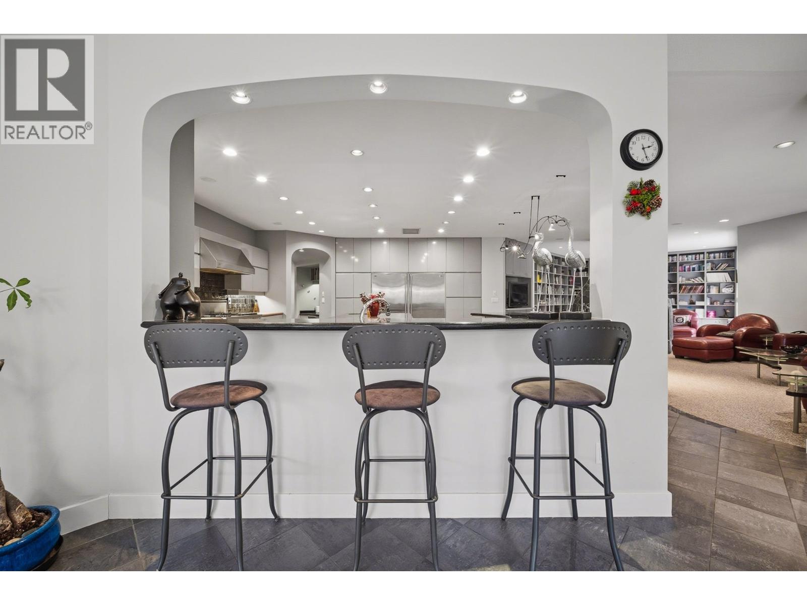 1075 THOMSON ROAD, Anmore