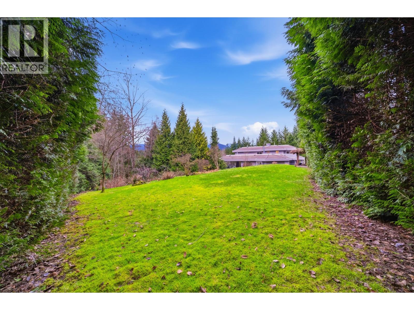 1075 THOMSON ROAD, Anmore