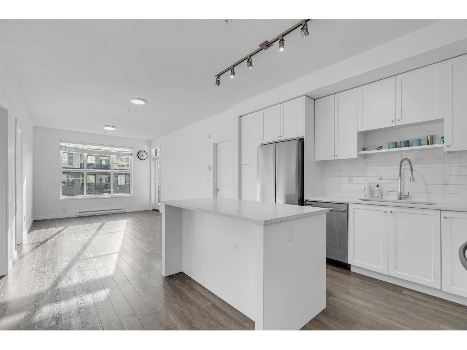 418 15825 85 AVENUE, Surrey