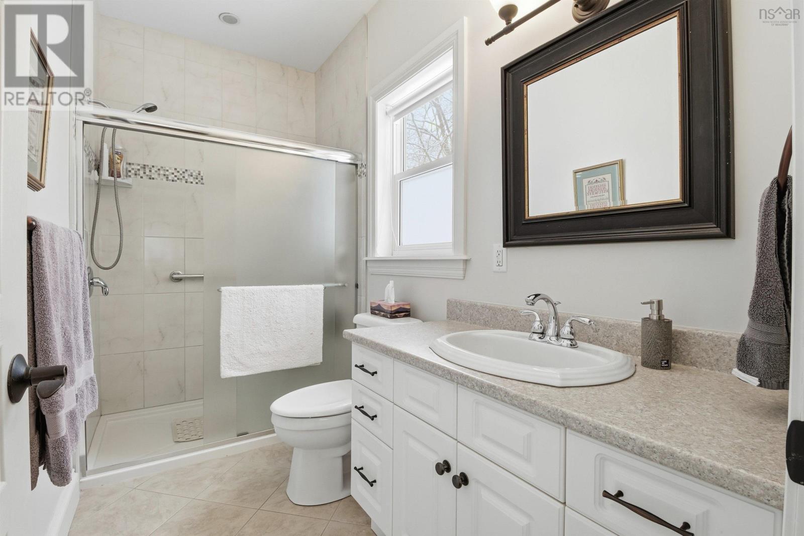 Property 25 of 50 of 208 BlackBear Circle