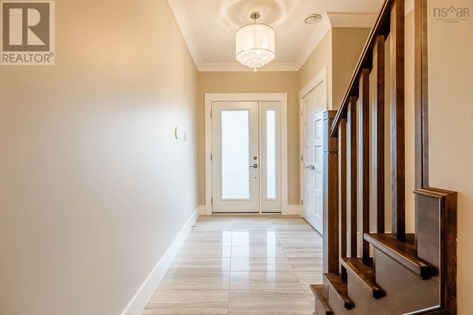 66 Hadley Crescent - Photo 3 of 47, Halifax, Nova Scotia