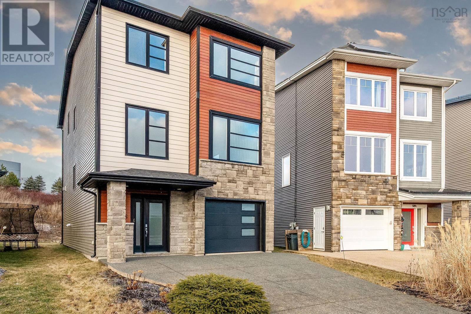 66 Hadley Crescent - Main photo, Halifax, Nova Scotia