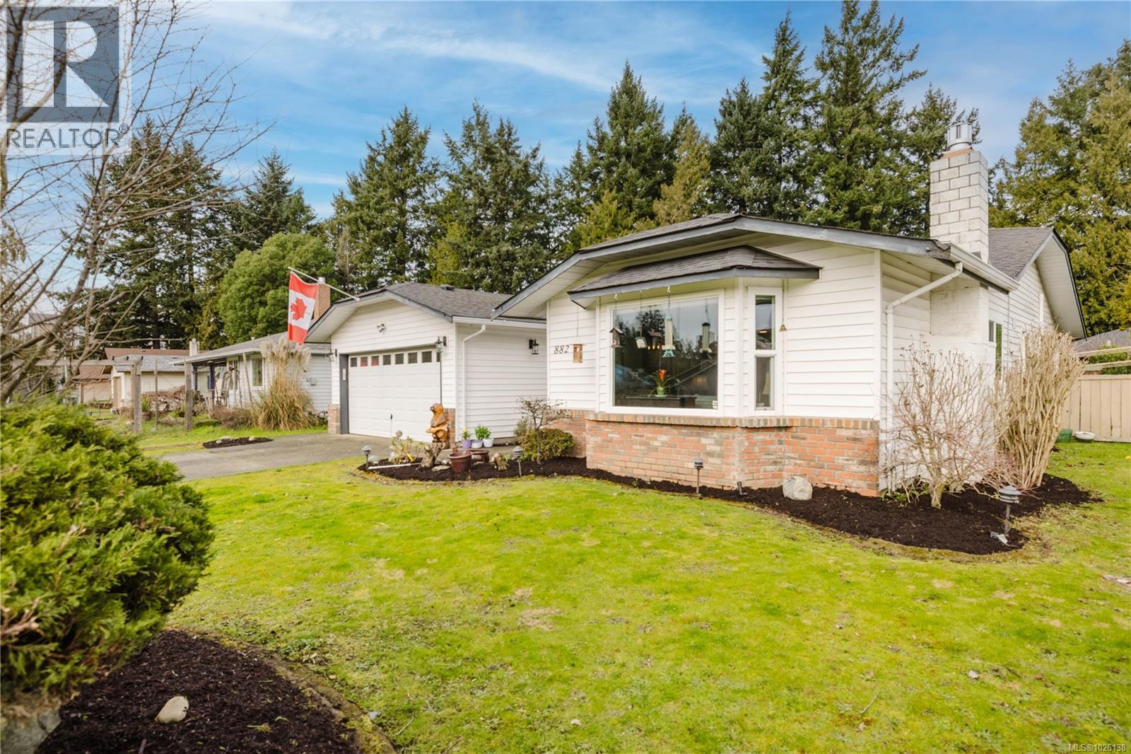 882 Sunridge Valley Dr, Colwood