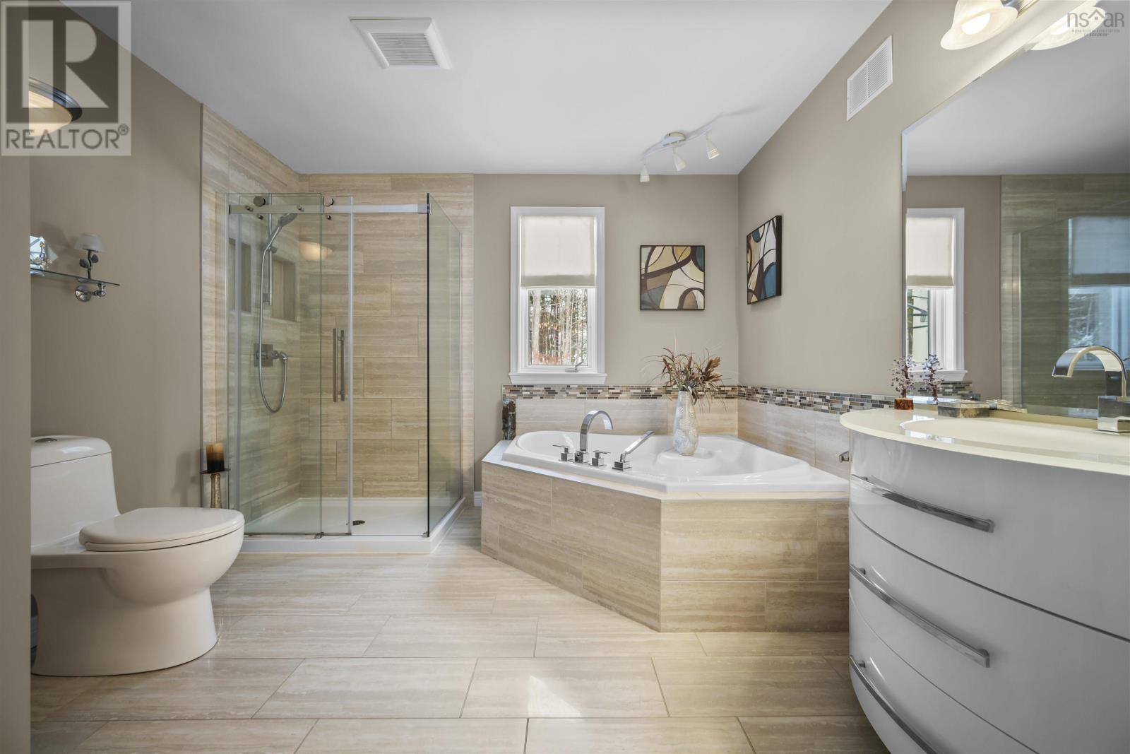 Property 22 of 37 of 8 Castlewood Drive