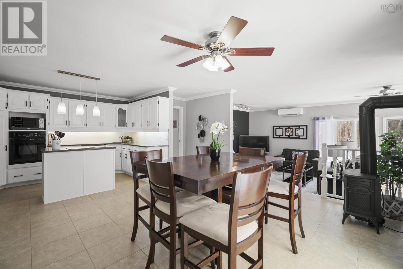 Property 24 of 37 of 8 Castlewood Drive