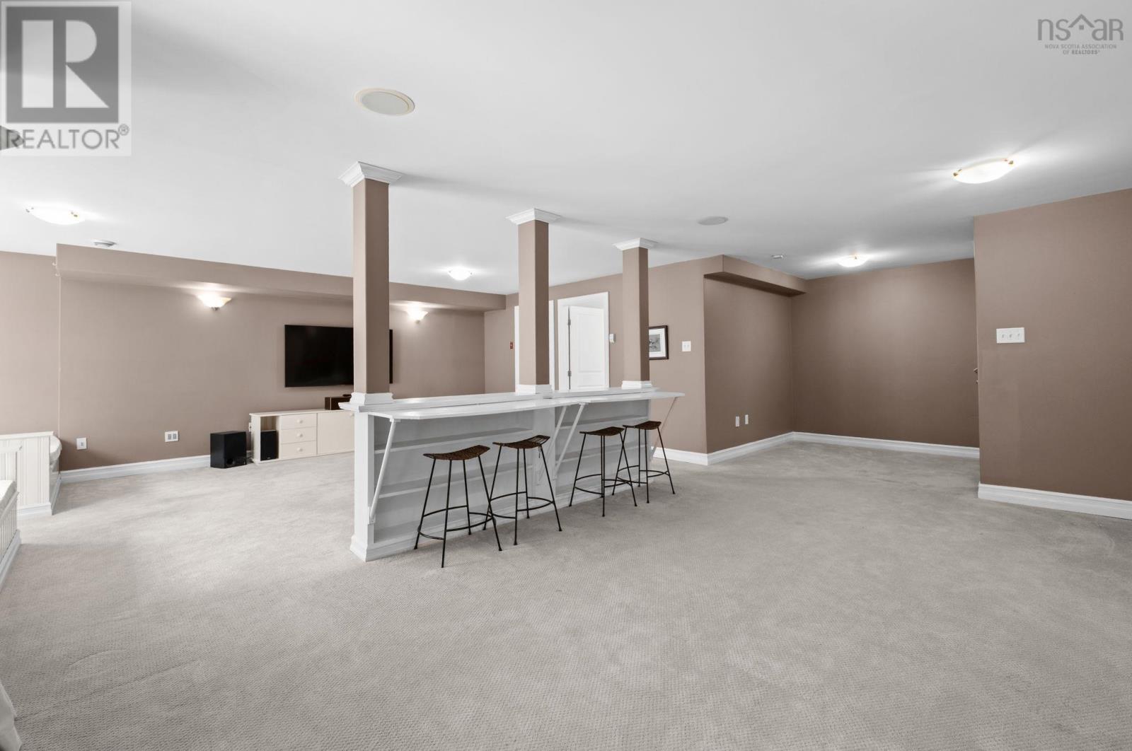 Property 27 of 52 of 510 Gleneagles Drive