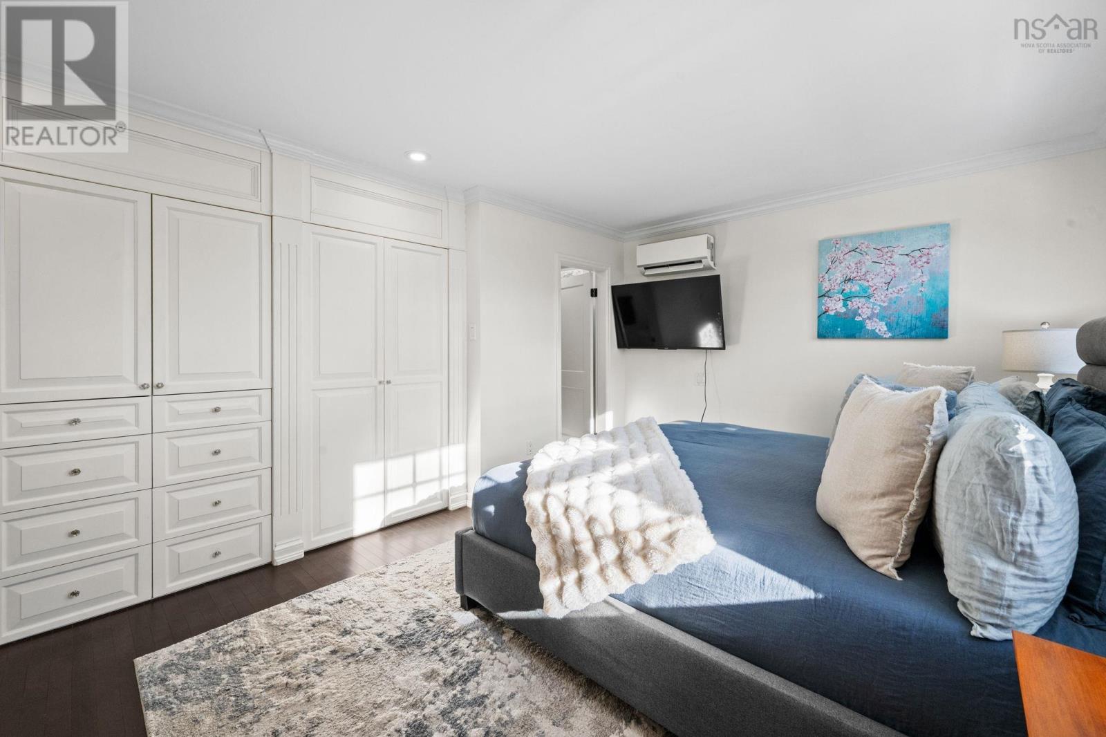 Property 27 of 50 of 523 Francklyn Street