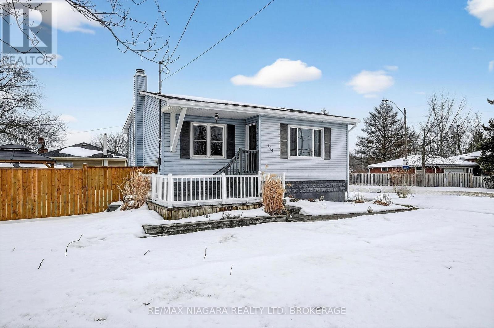 809 Broadway photo 3