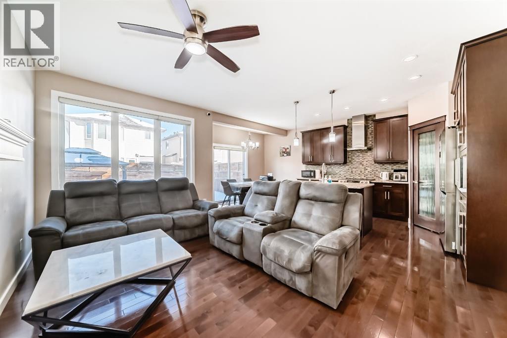 Single Family House for Sale in  Saddlelake Gardens NE Saddle Ridge Calgary 