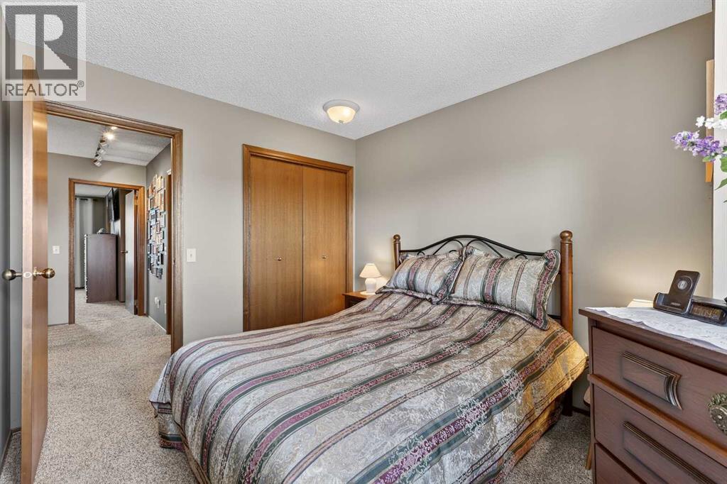 Single Family House for Sale in  Del Rio Place NE Monterey Park Calgary 