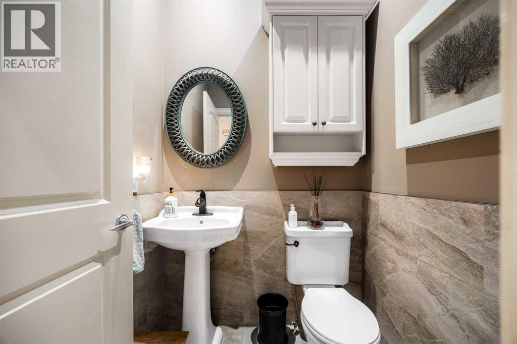 140 Gleneagles Landing, Cochrane