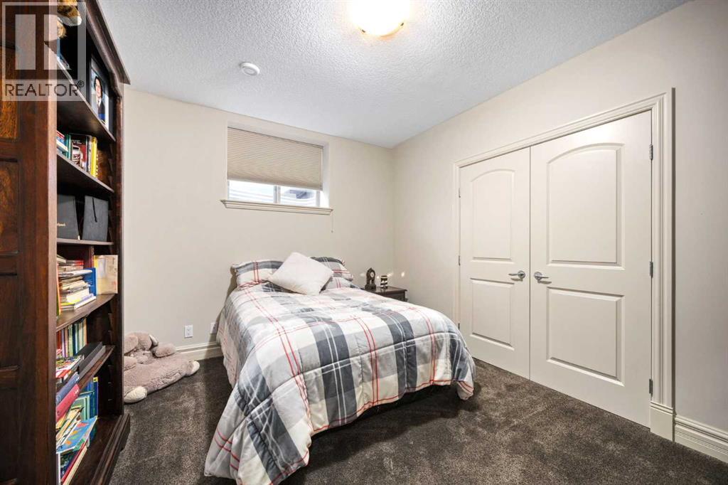 140 Gleneagles Landing, Cochrane