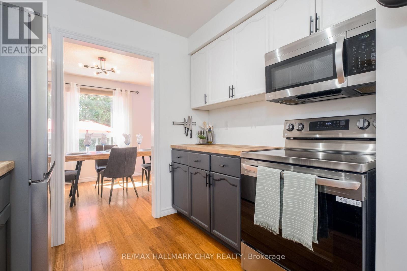 Single Family House for Sale in  WALLACE DRIVE Barrie (Northwest) 