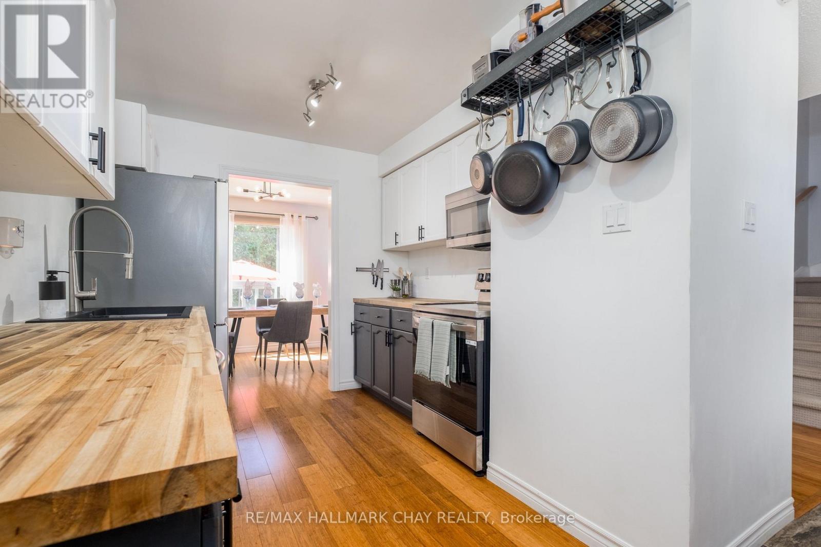 Single Family House for Sale in  WALLACE DRIVE Barrie (Northwest) 