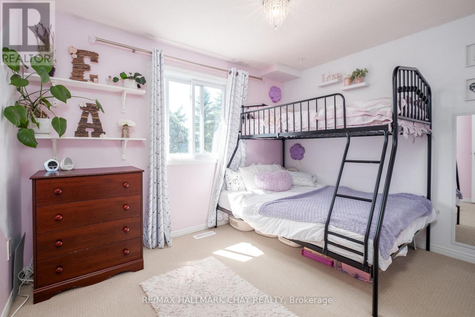 Single Family House for Sale in  WALLACE DRIVE Barrie (Northwest) 