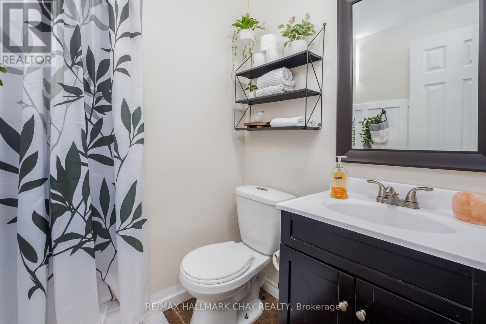 Single Family House for Sale in  WALLACE DRIVE Barrie (Northwest) 