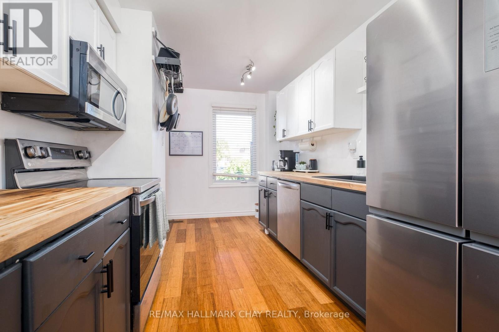 Single Family House for Sale in  WALLACE DRIVE Barrie (Northwest) 