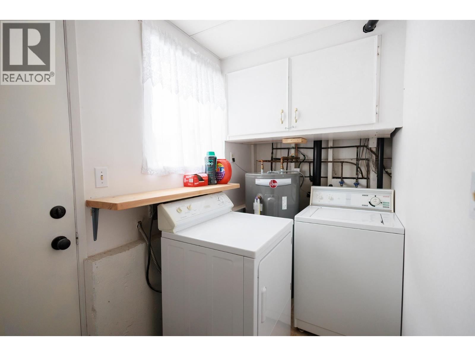 4115 BENNER Street, Terrace