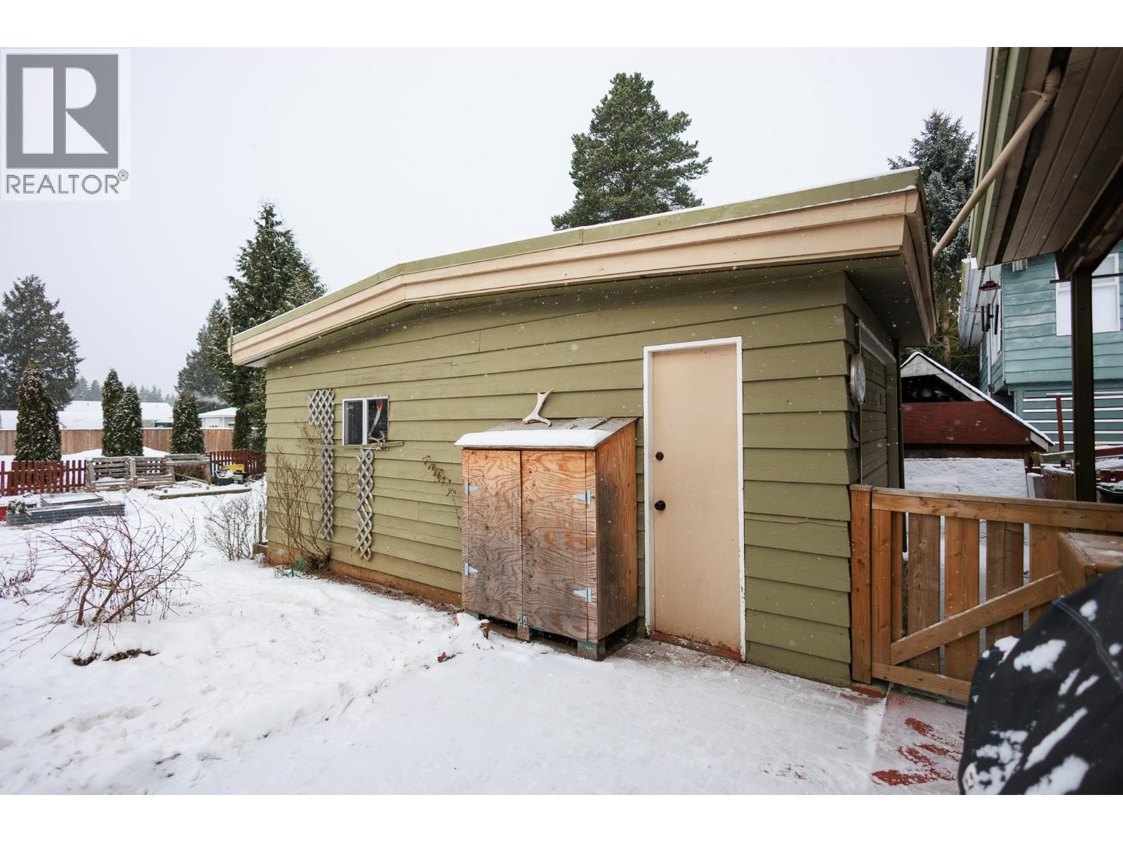 4115 BENNER Street, Terrace