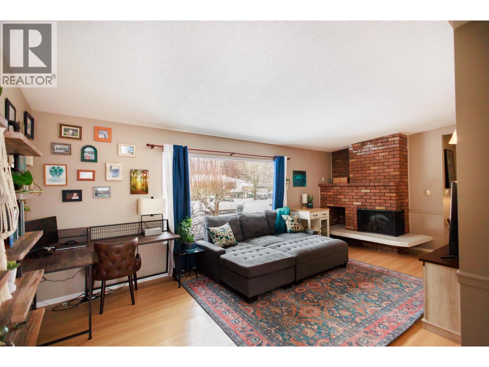 4115 BENNER Street, Terrace