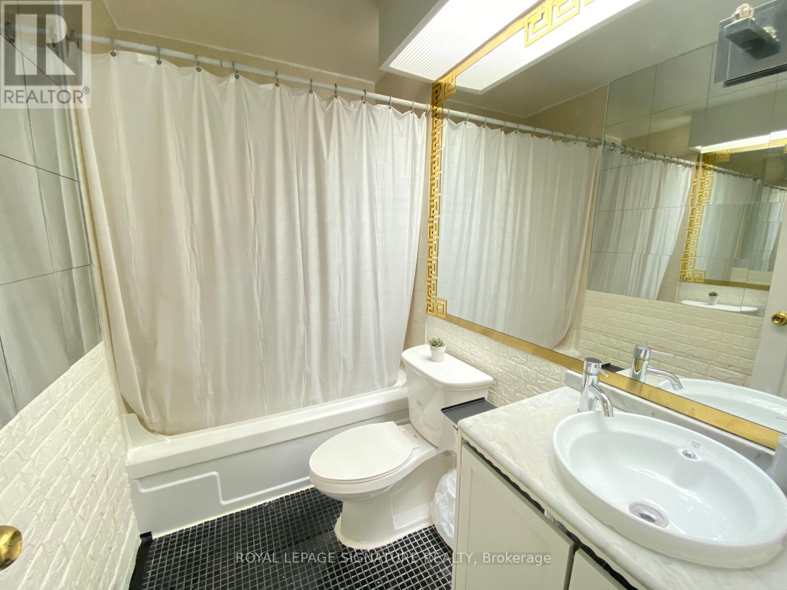 912 - 100 LEEWARD GLENWAY - Photo 3 of 9, Toronto (Flemingdon Park), Ontario