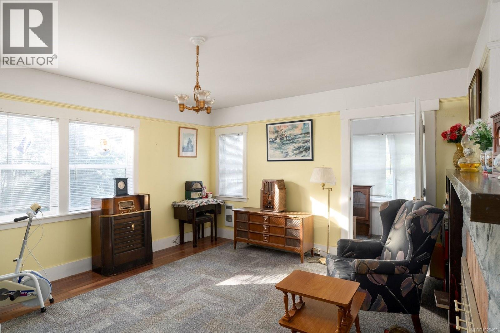 1183-1193 HILLGROVE RD - 10