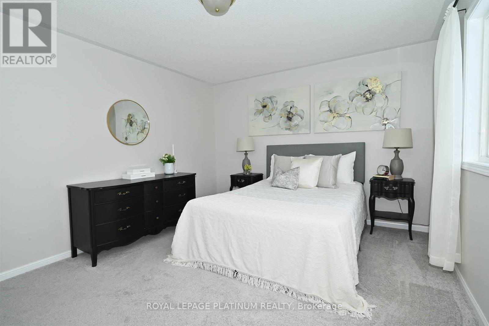 21 VISTA GREEN CRESCENT - 21