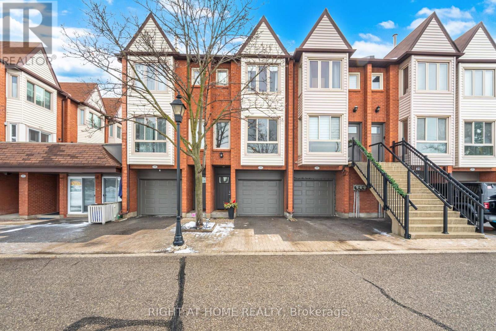 533 - 895 MAPLE AVENUE - Photo 2 of 37, Burlington (Brant), Ontario