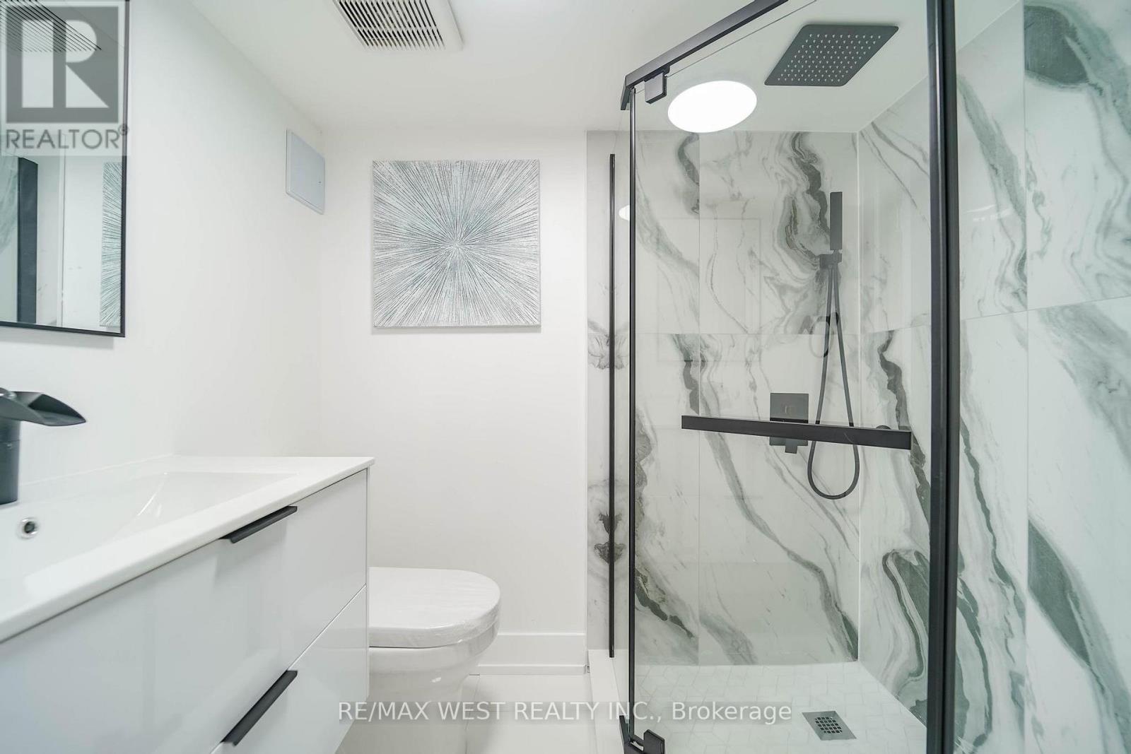 7118 YONGE STREET - 25