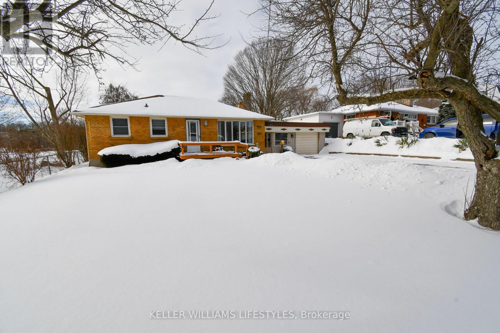 378 CARLOW ROAD - Photo 4 of 47, Central Elgin, Ontario