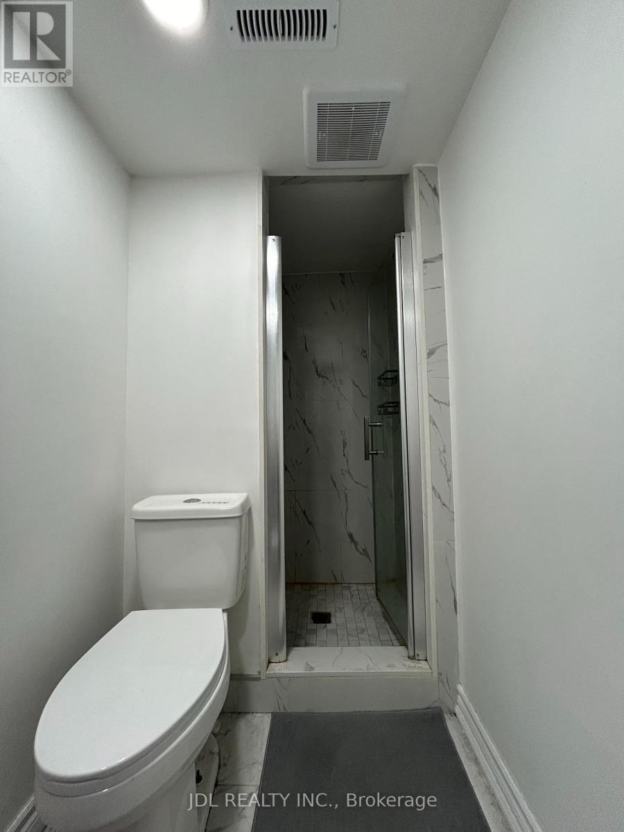 UNIT B - 80 MOSEDALE CRES. CRESCENT - Photo 2 of 3, Toronto (Don Valley Village), Ontario