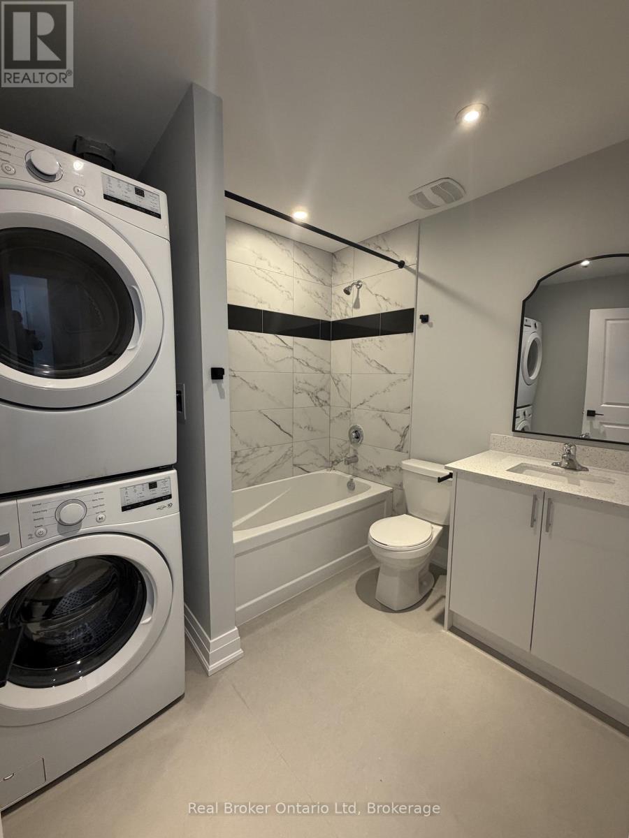 302 - 60 DONALD STREET - Photo 5 of 8, Barrie (Queen's Park), Ontario