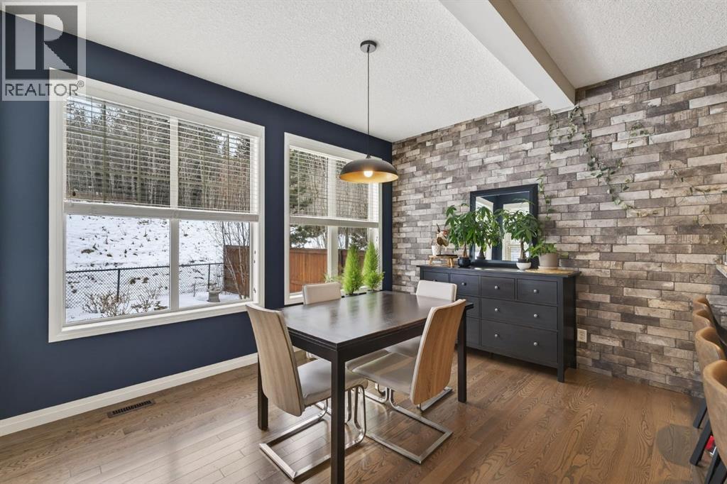 105 Riviera Crescent, Cochrane