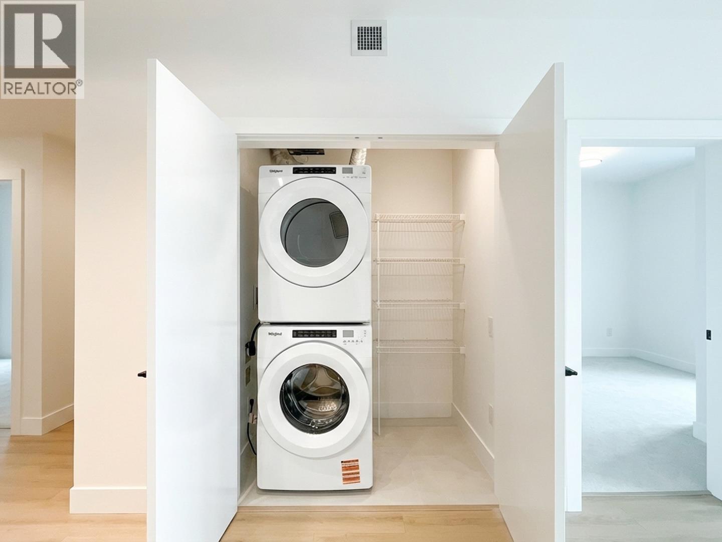 302 3055 MURRAY STREET, Port Moody