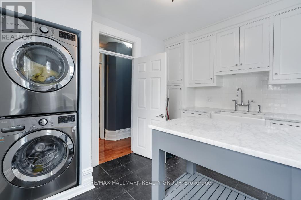 410 MCLEOD STREET — photo 36