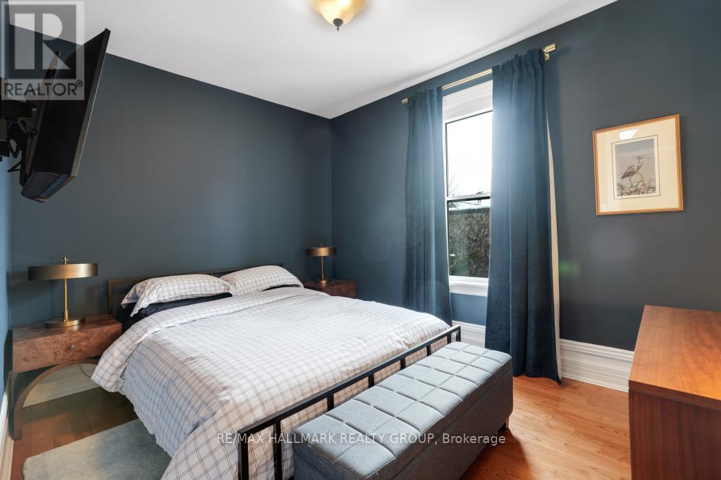 410 MCLEOD STREET — photo 31